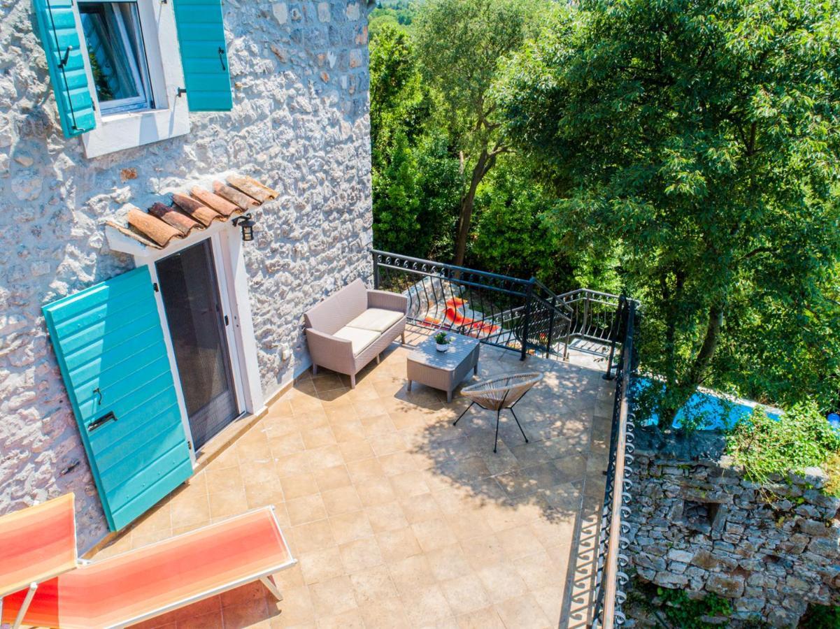 Villa Toscana With A Pool Τίβατ Εξωτερικό φωτογραφία