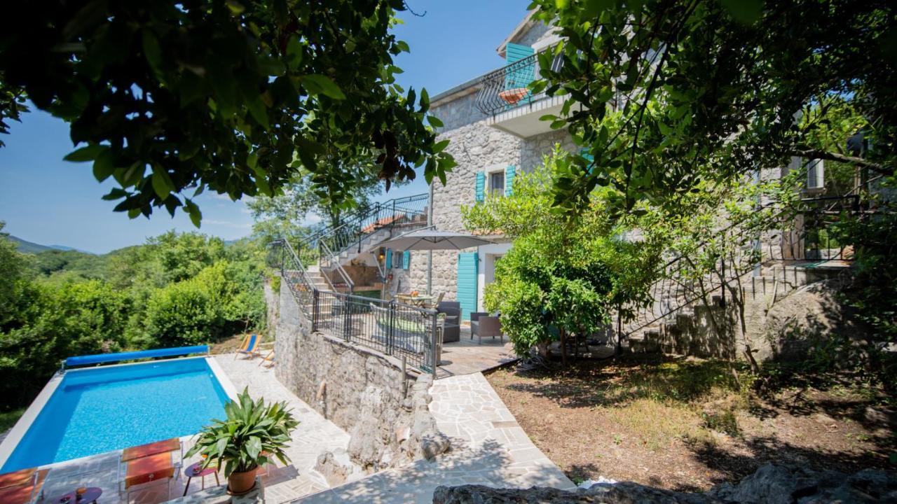 Villa Toscana With A Pool Τίβατ Εξωτερικό φωτογραφία